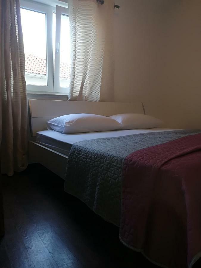 Apartman Brzovic Omiš Exteriör bild